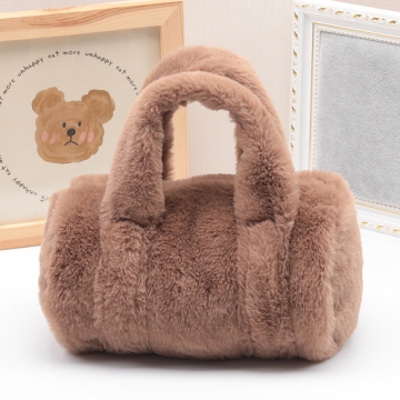 秋冬新作 フェイクファーバッグ ファーハンドバッグ 触り心地滑らか ふわふわファーバッグ Size約 14×14×21cm